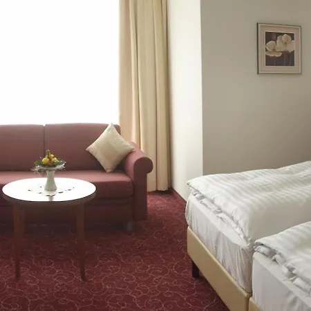 H Perl Hotel-restaurant 3*